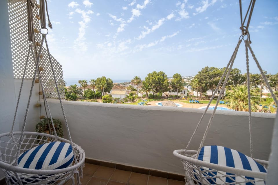 Sea view modern apartment with 4 pools and terrace Apartment in Costa del Sol