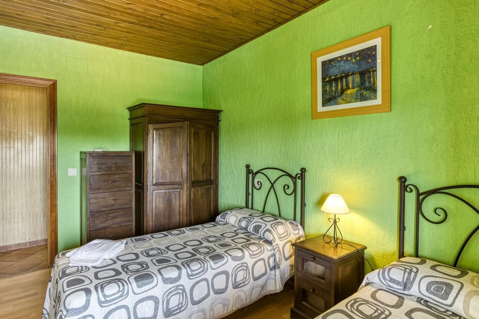 Living room, Bedroom
