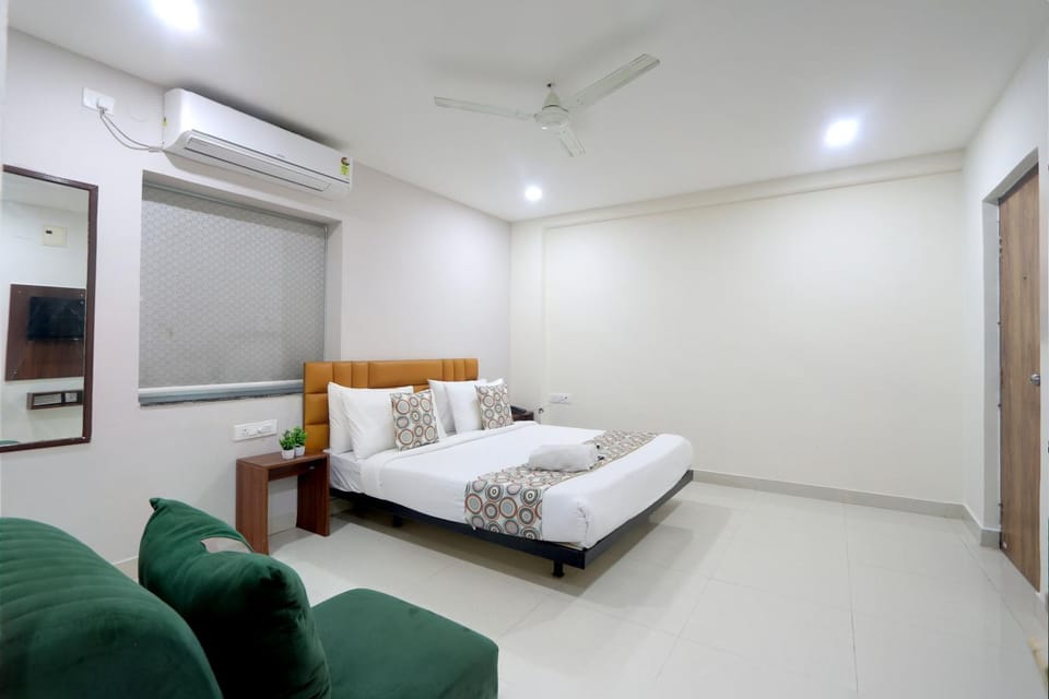 Hotel The Cinco Bliss Gachibowli Hotel in Hyderabad