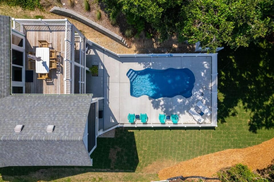 KH252 Between the Cs House in Kitty Hawk