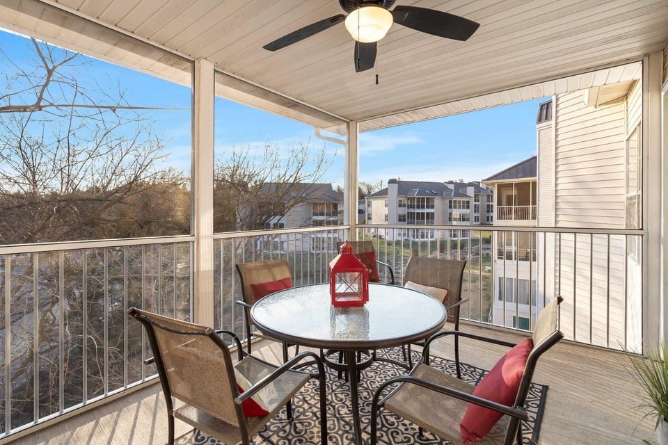 Lazy Lookout Mo Spacious 3 BDR Great Location House in Branson