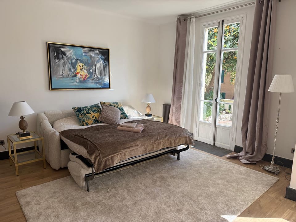 Magnifique studio entier avec terrasse Saint Jean Cap Ferrat Apartment in Saint-Jean-Cap-Ferrat