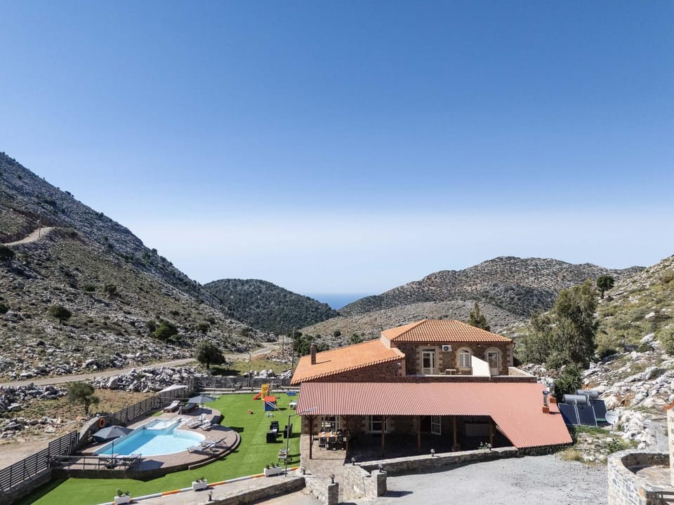 Villa Pasiphae - With Private Pool Villa in Crete