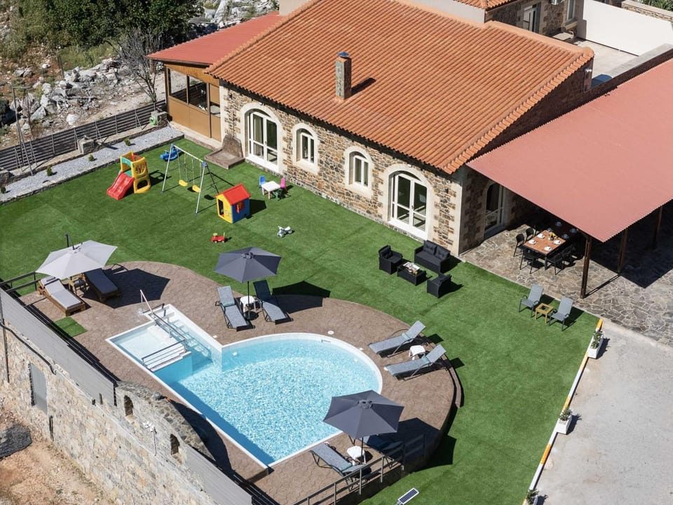 Villa Pasiphae - With Private Pool Villa in Crete