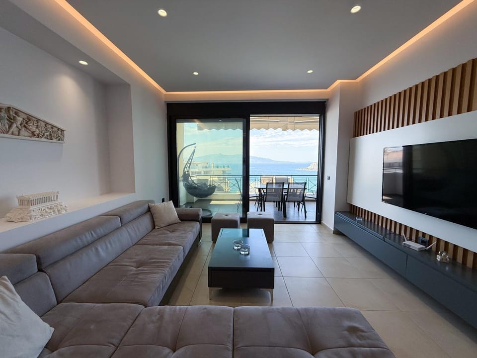 TV and multimedia, Living room, Seating area