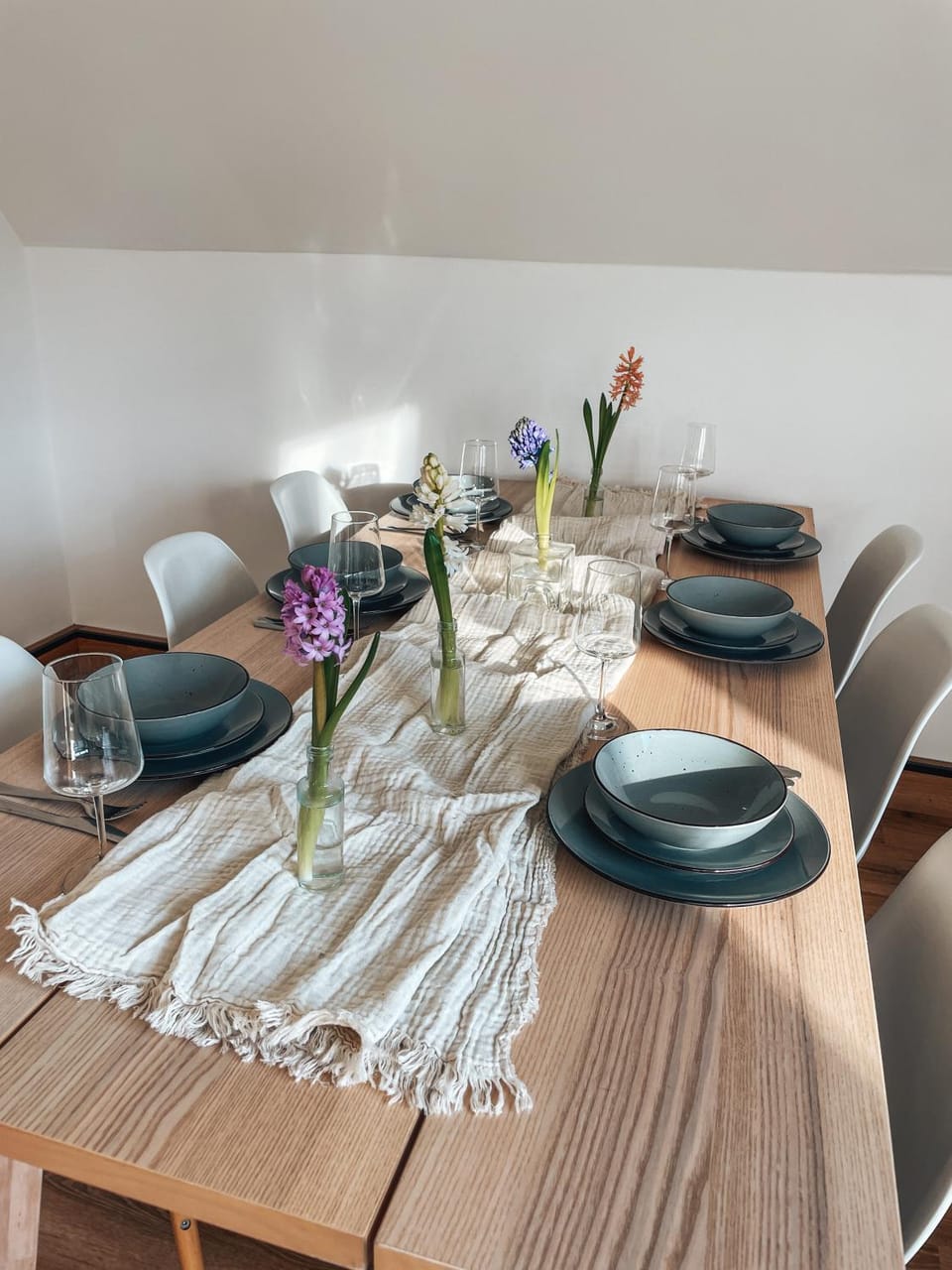 Dining area, Food