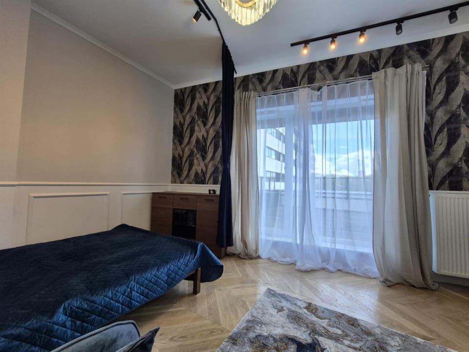 Bed, Living room, Photo of the whole room, Seating area, Bedroom