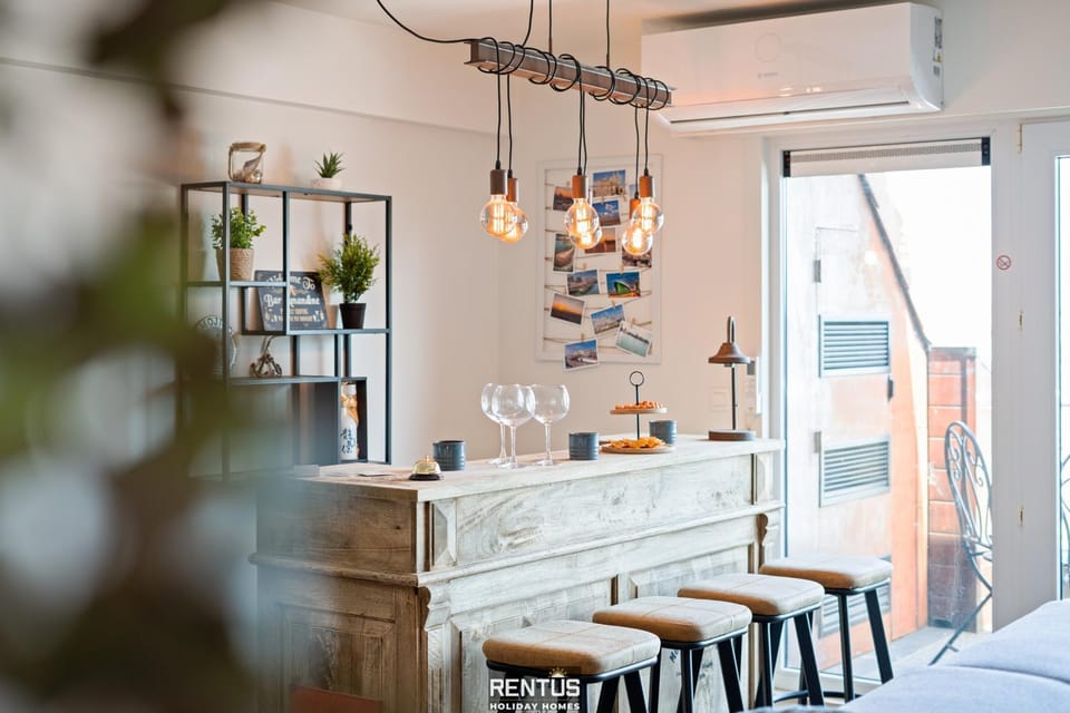 Lounge or bar, Seating area