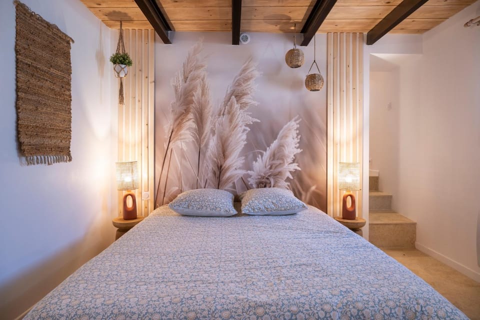 Living room, Bedroom