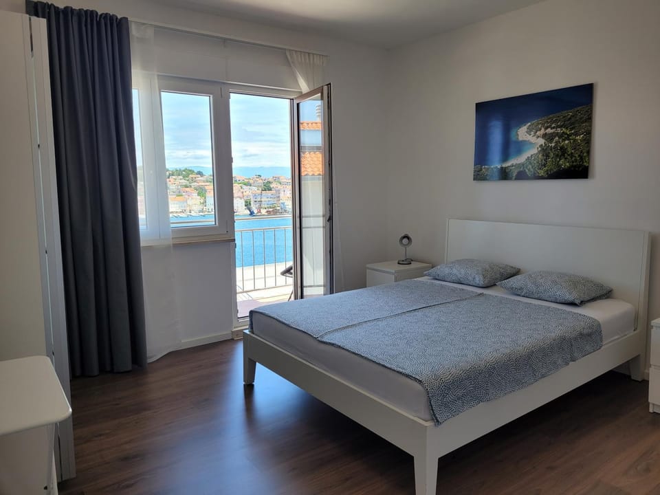 Balcony/Terrace, Photo of the whole room, Bedroom