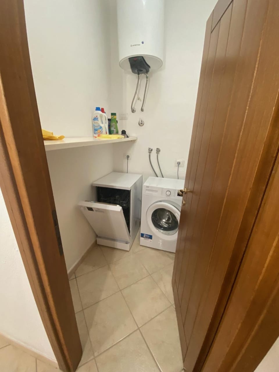 dishwasher, washing machine