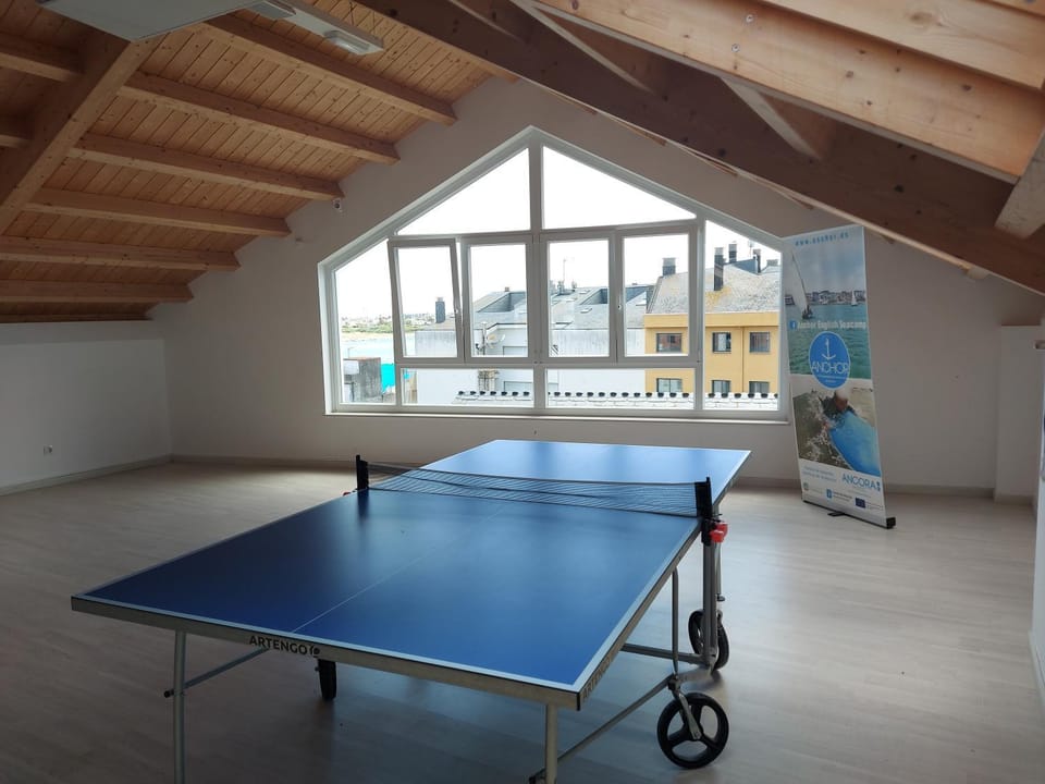 Table tennis