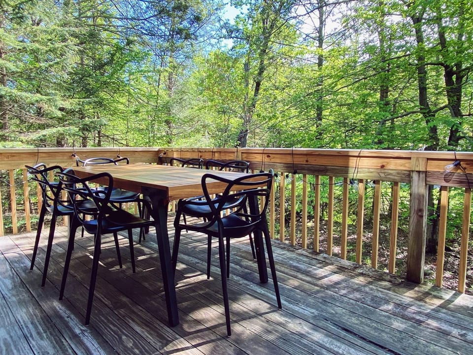 Patio, Restaurant/places to eat, Dining area