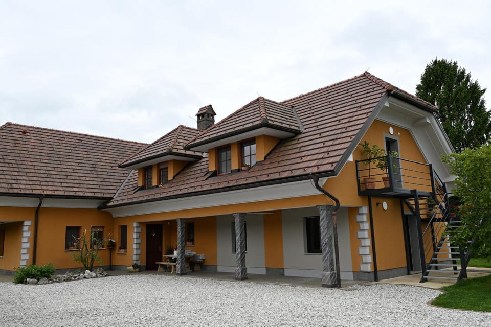 Sobe in apartma Portus Bed and Breakfast in Slovenia