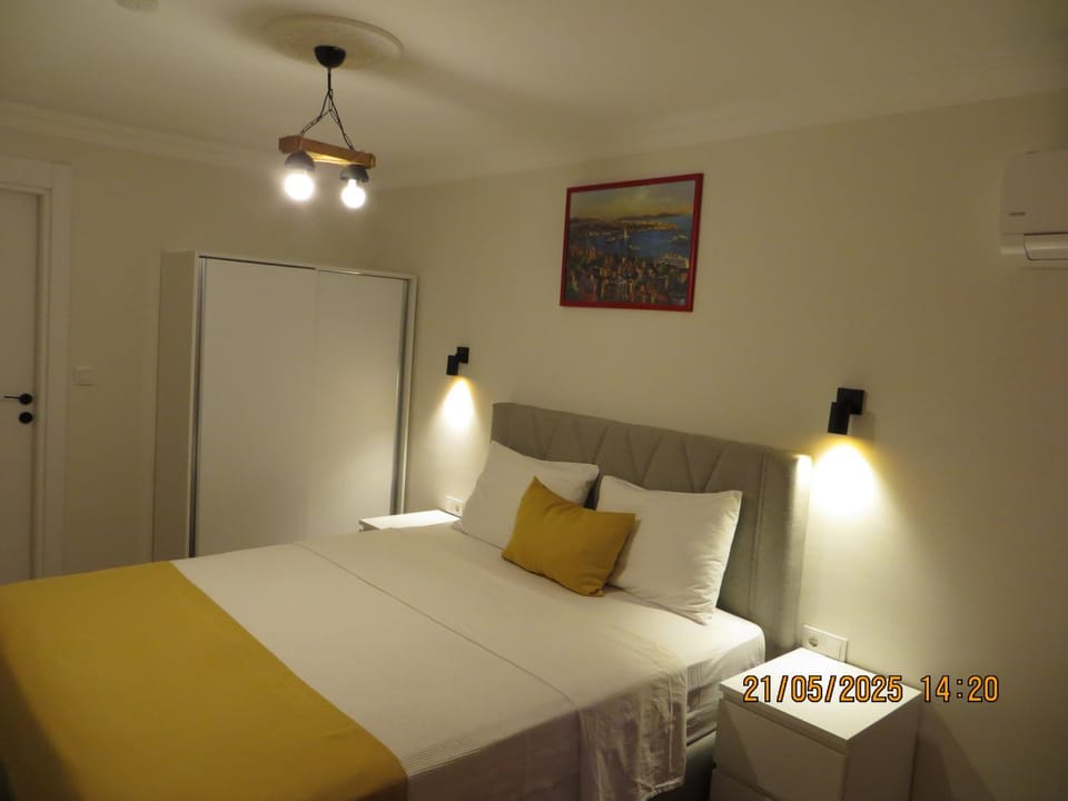 Bed, Bedroom, wardrobe