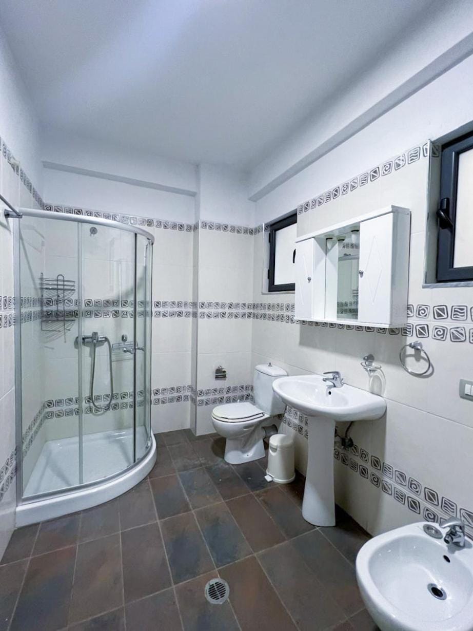 Shower, Toilet, Bathroom, bidet