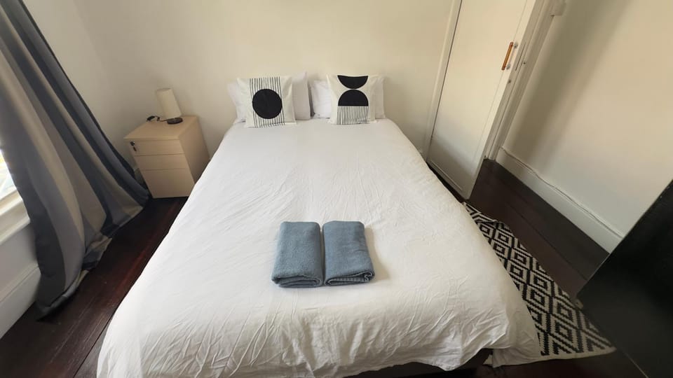 Comfortable room 1 Vacation rental in Bristol