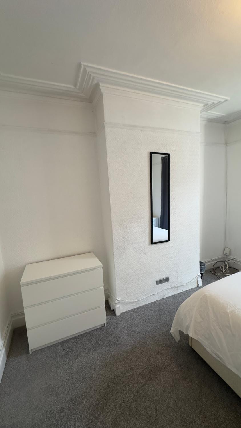 Comfortable room 1 Vacation rental in Bristol