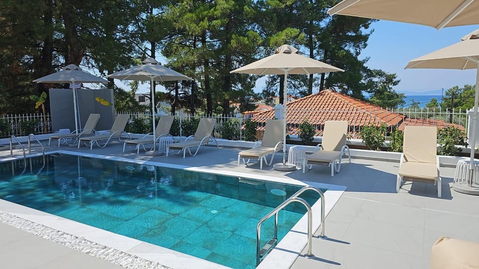 Pool view, Swimming pool