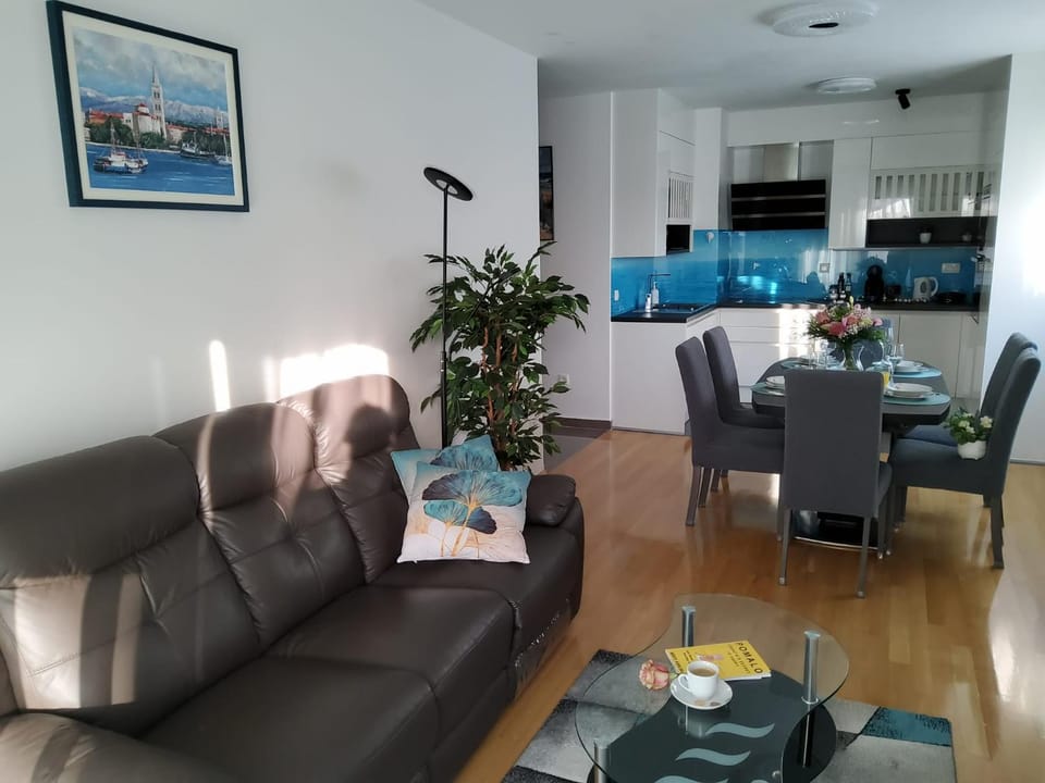 Sunlight Apartment Zadar - Free Parking & Balcony Apartment in Zadar