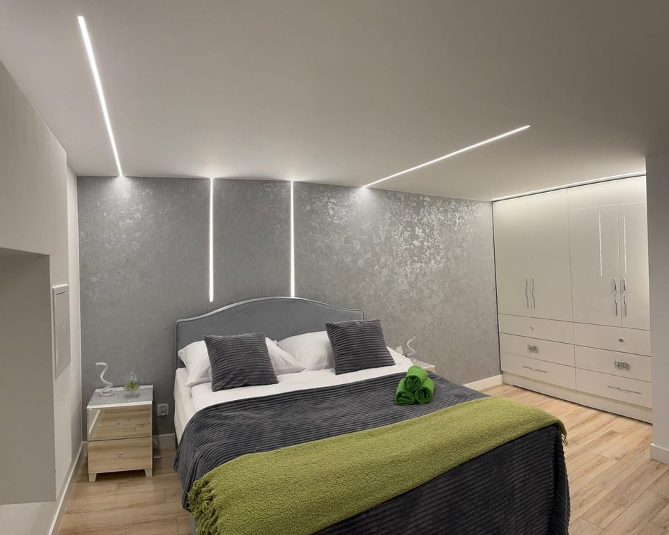 Bed, Bedroom, wardrobe