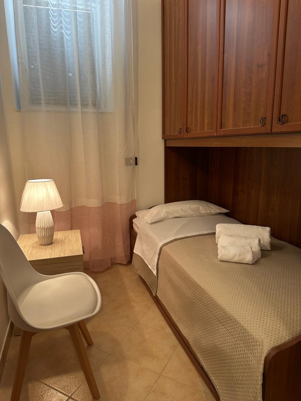 Bed, Photo of the whole room, Bedroom, towels, wardrobe