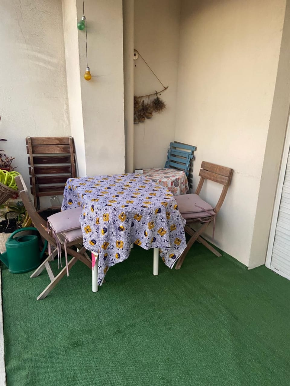 Patio, Dining area