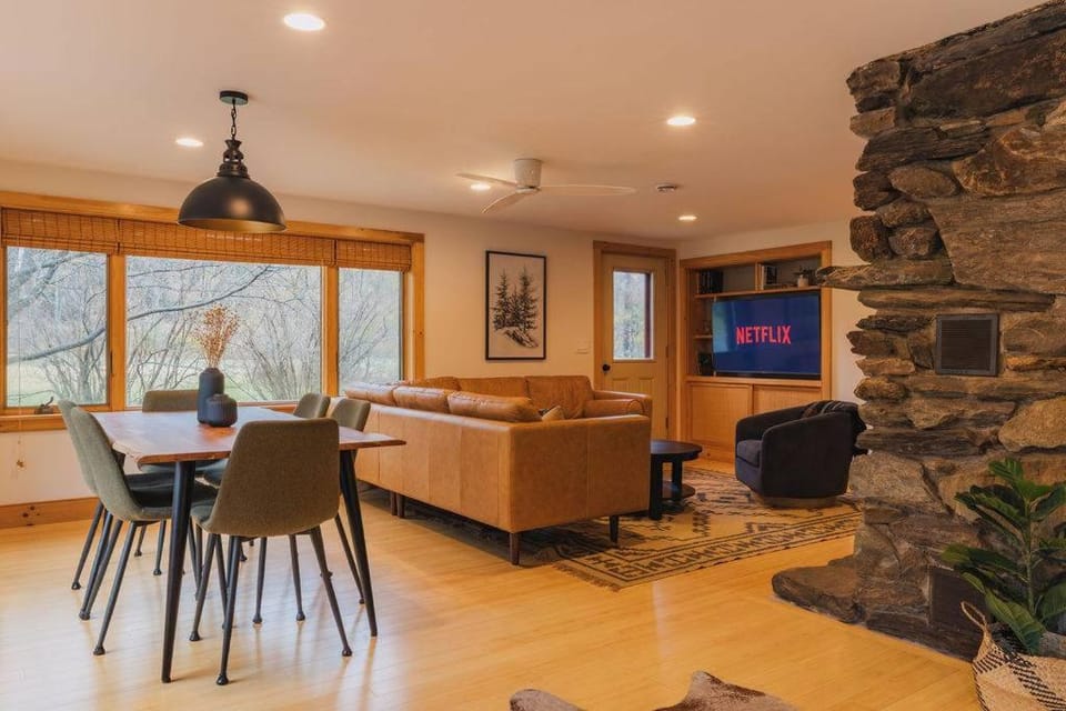 Brookside Cabin and Hot Tub near Woodstock Vermont Cabin in Plymouth