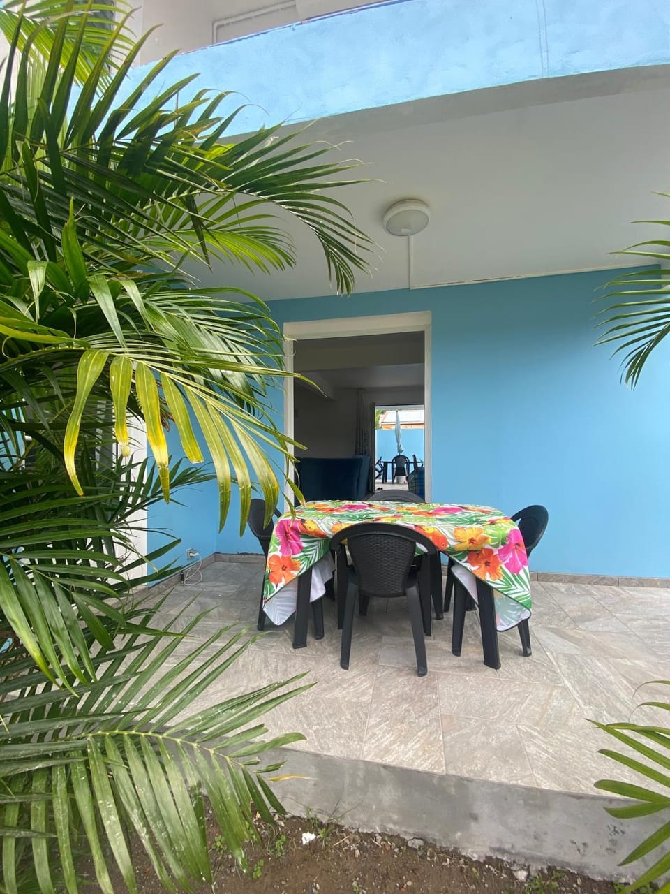 Patio, Dining area