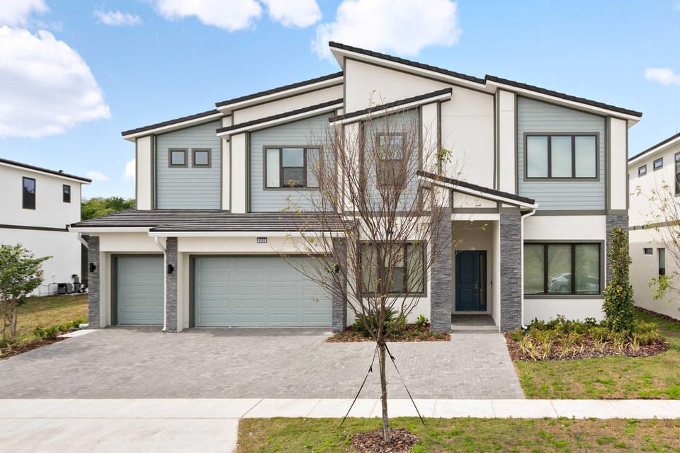 Property building, Day