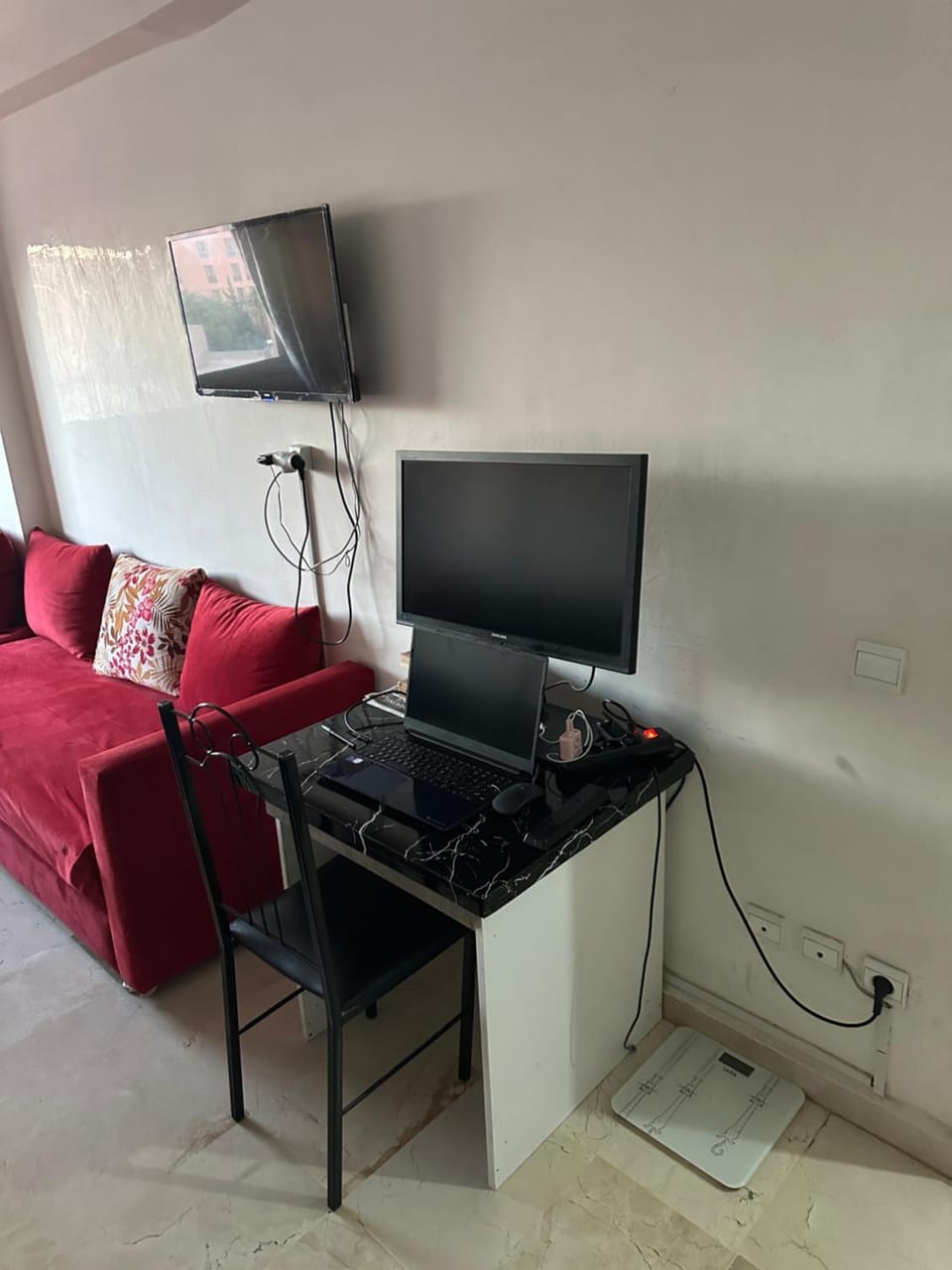 TV and multimedia, Seating area