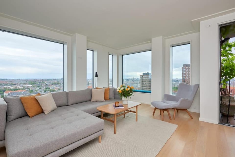 View (from property/room), Living room, Seating area