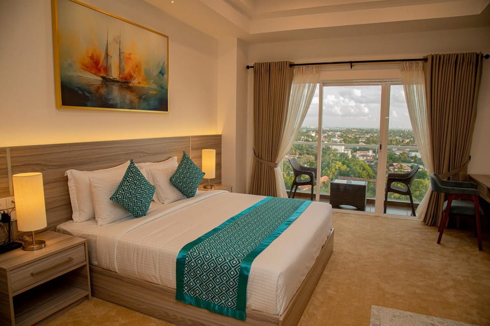Negombo Beach - The Breeze by Glorious Holidays Apartment in Negombo