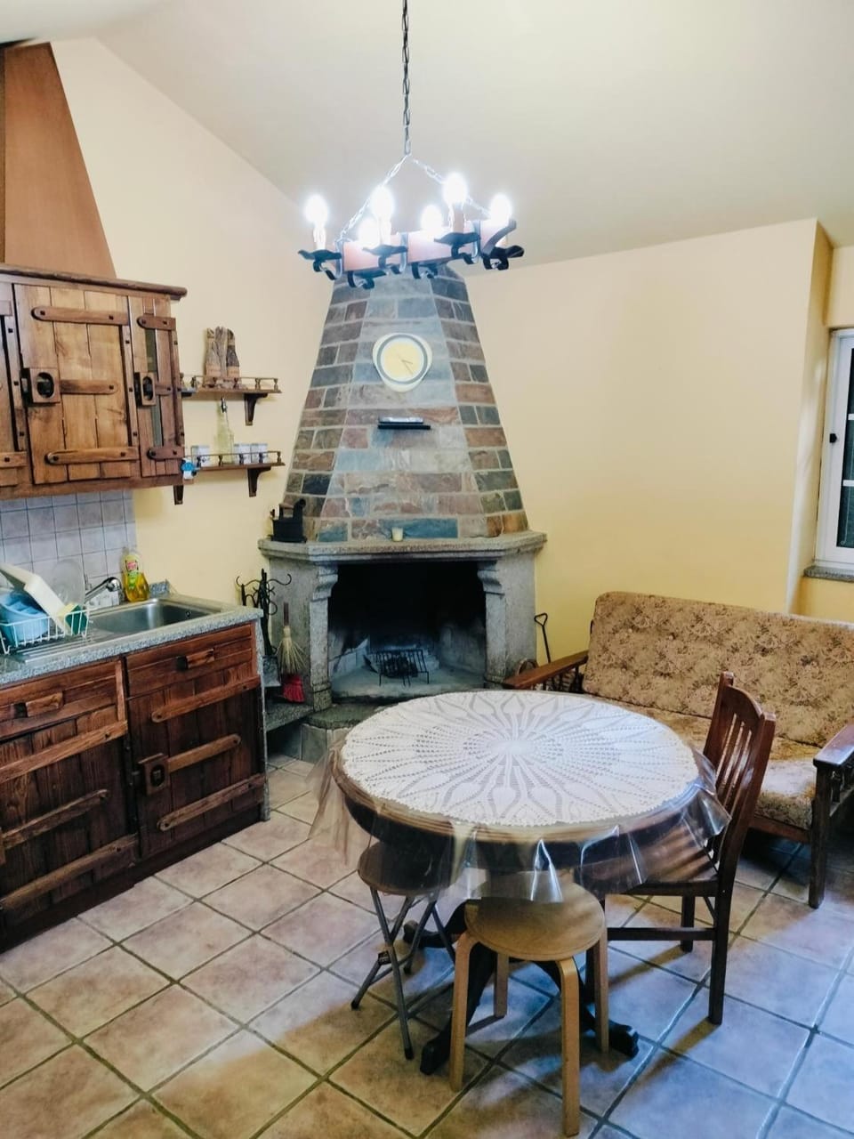 Property building, Kitchen or kitchenette, Living room
