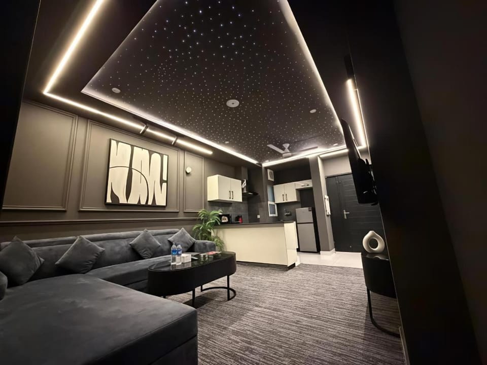 Luxor Apartments & Suites - Opal Apartment in Lahore