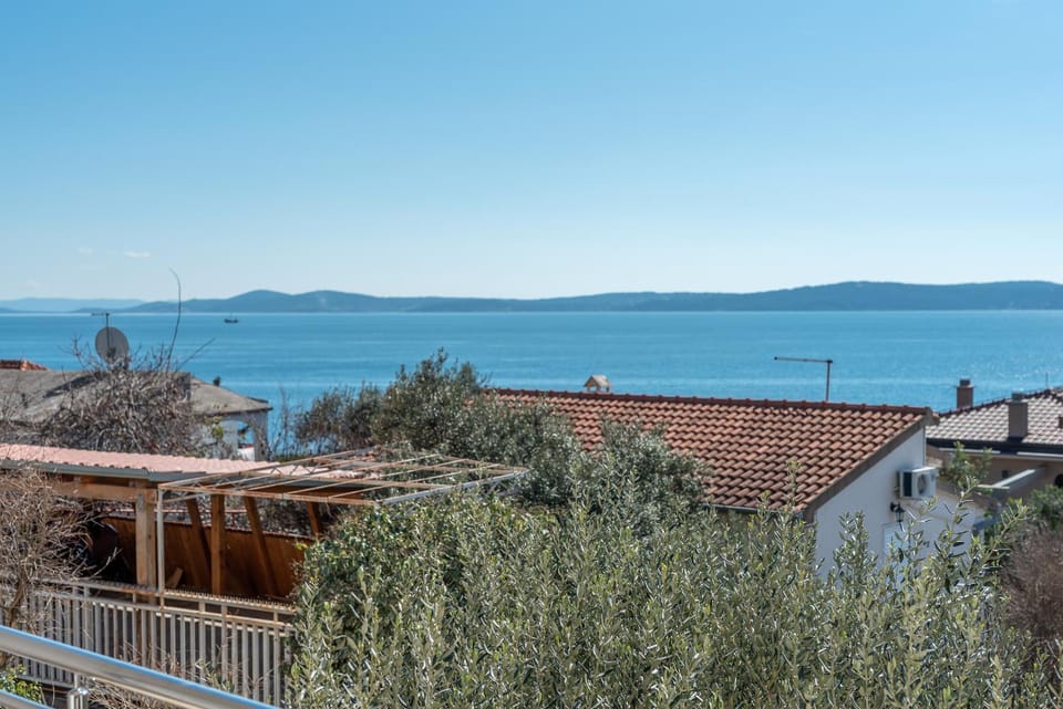 Apartman Duje Apartment in Okrug Gornji
