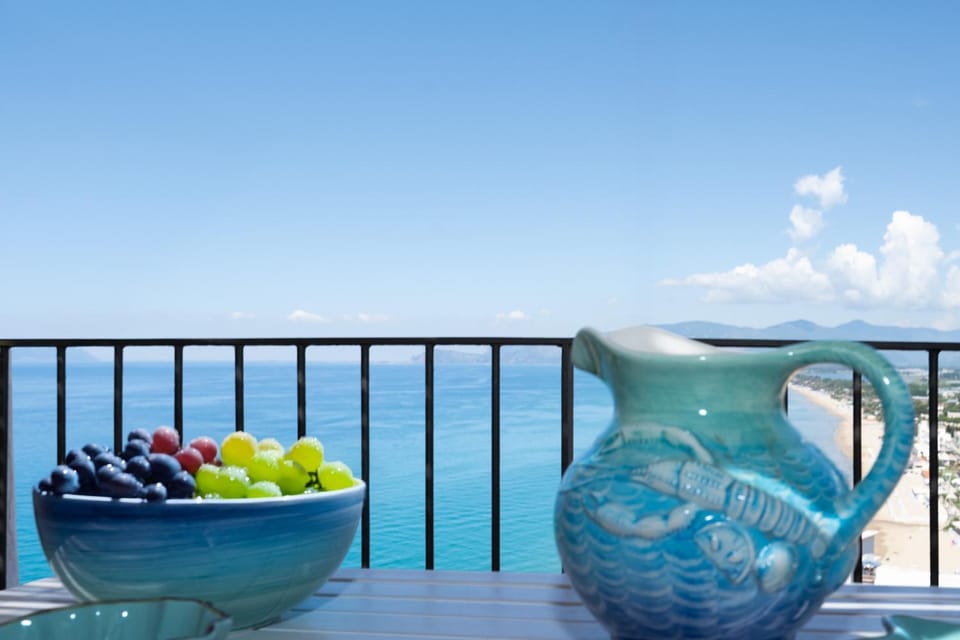 View (from property/room), Balcony/Terrace