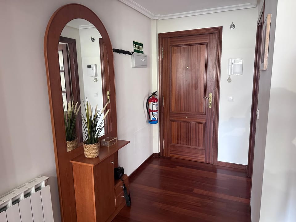 Lobby or reception, wardrobe