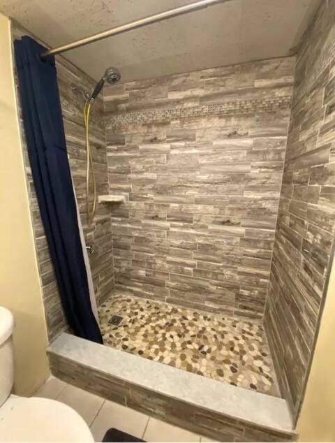 Lake Winni Studio Condo Full Kitchen - Weirs Beach Apartment in Laconia