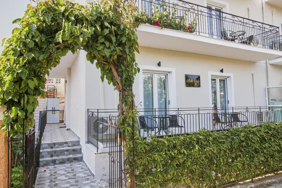 Property building, Patio, Spring, Day, Garden, View (from property/room), Balcony/Terrace, Garden view