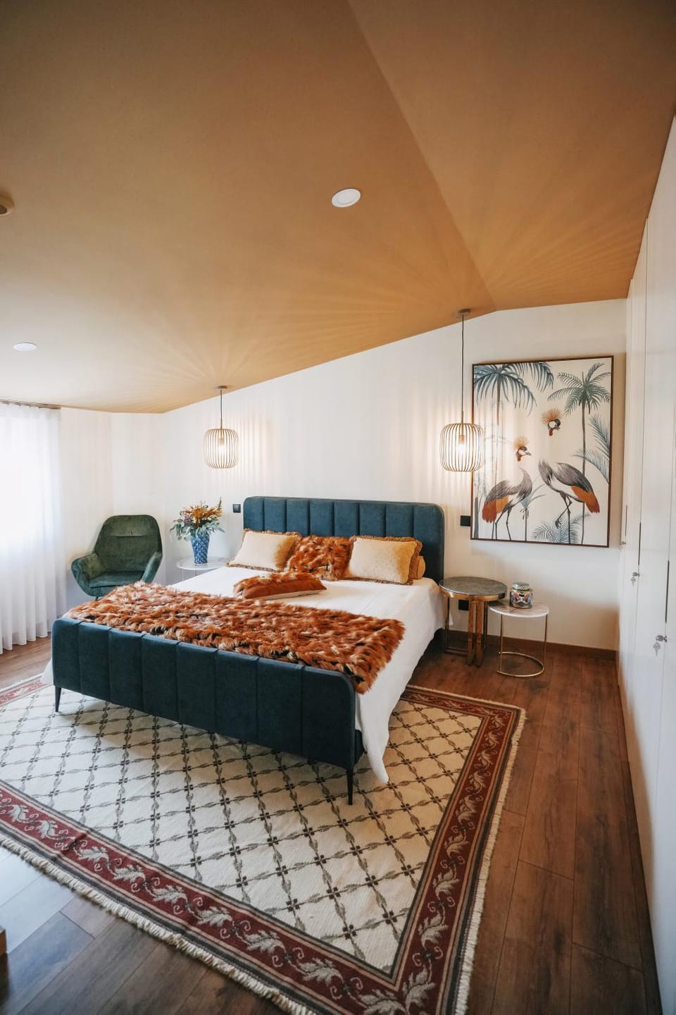 Bed, Photo of the whole room, Bedroom