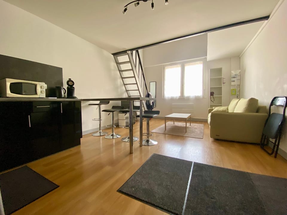 Living room, Lounge or bar