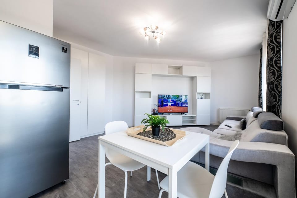 TV and multimedia, Seating area, oven