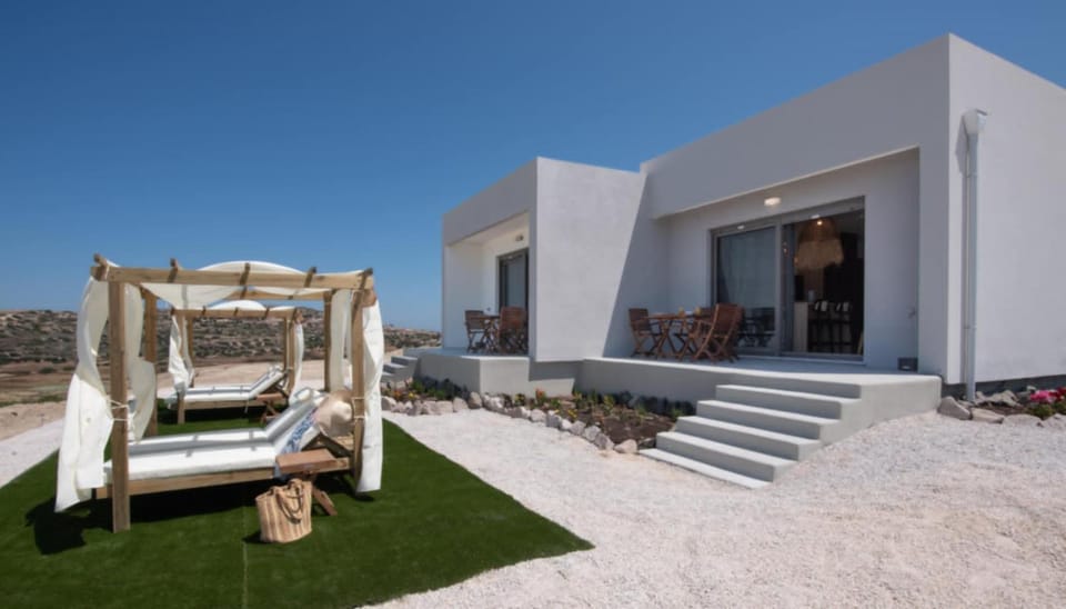 Esperos Panoramic View Suites 2 Apartment in Milos