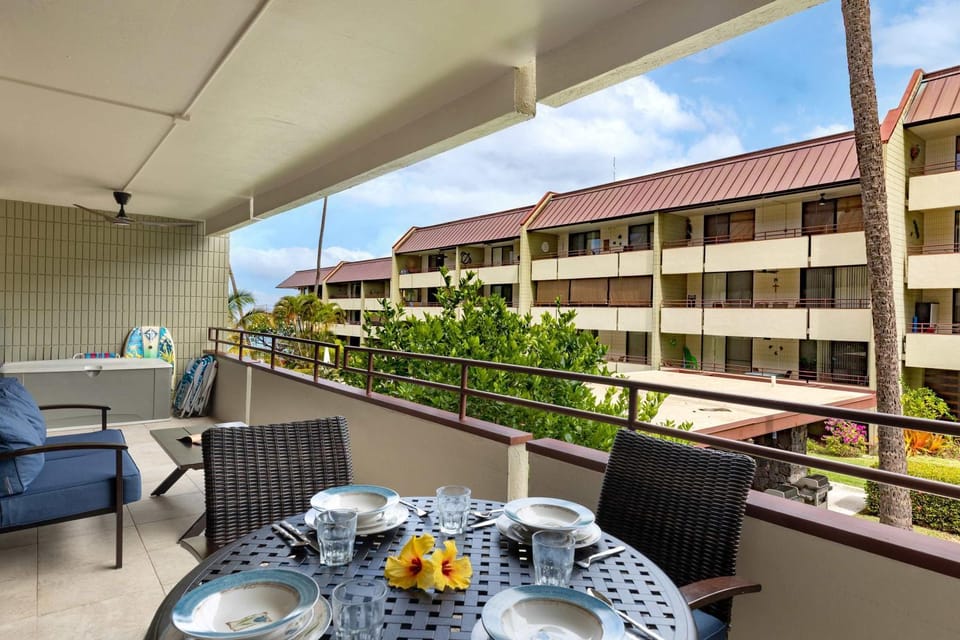 Oceanfront Condo 120 in Kailua-Kona House in Big Island