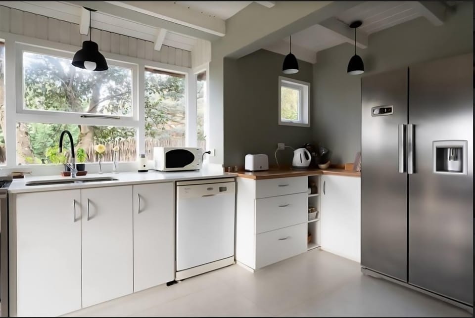 Kitchen or kitchenette, dishwasher, stove, kitchen