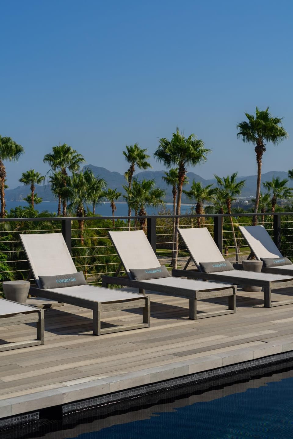 Natural landscape, Balcony/Terrace, Sea view, Swimming pool, sunbed