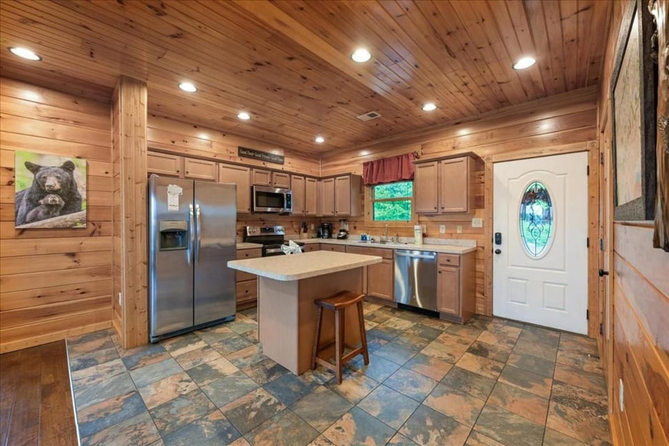 5 Star View by Venture Smoky Mountains House in Gatlinburg