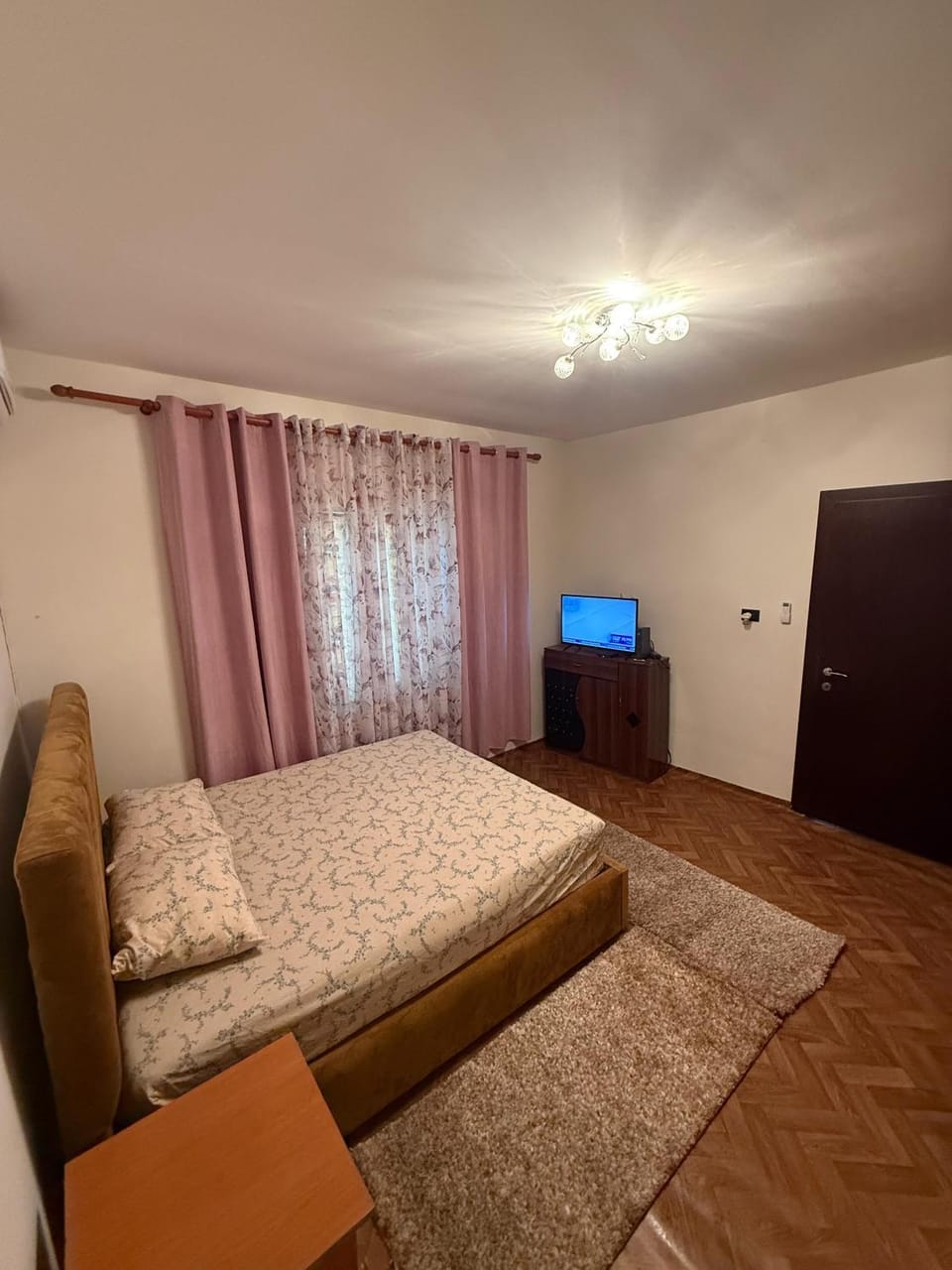 Cosy House Farm Stay in Tirana