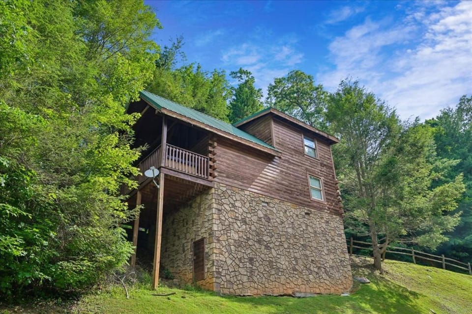 A Dream Come True by Venture Smoky Mountains House in Gatlinburg